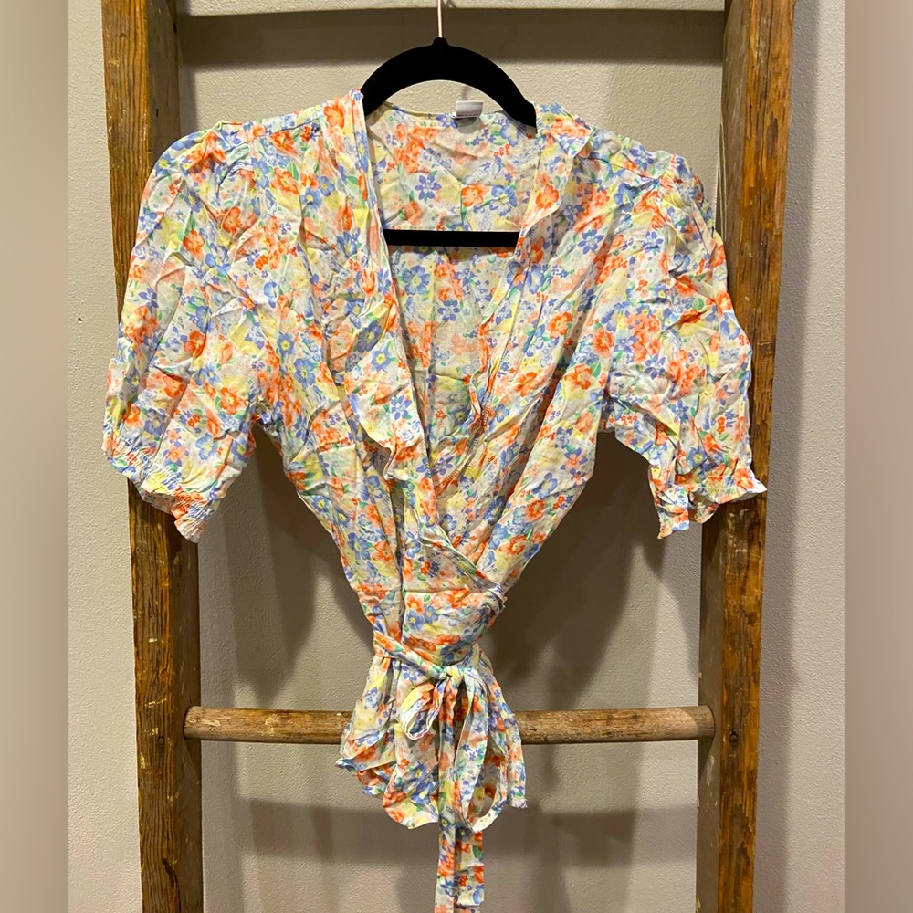 Old Navy Floral Wrap Top